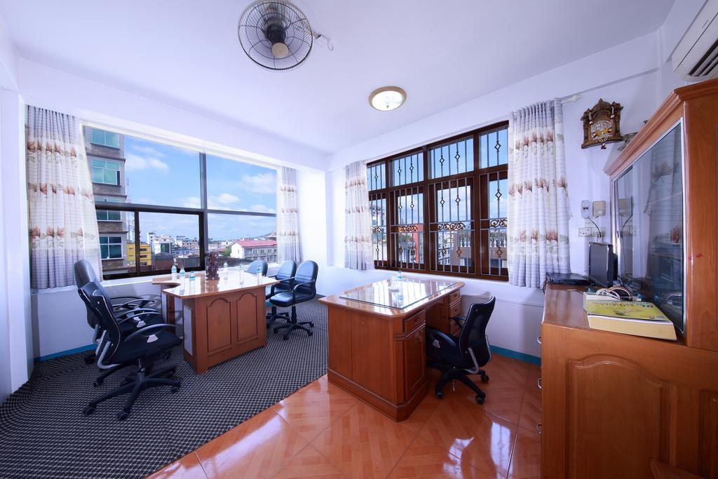 Hotel Venus Mandalaj Kültér fotó