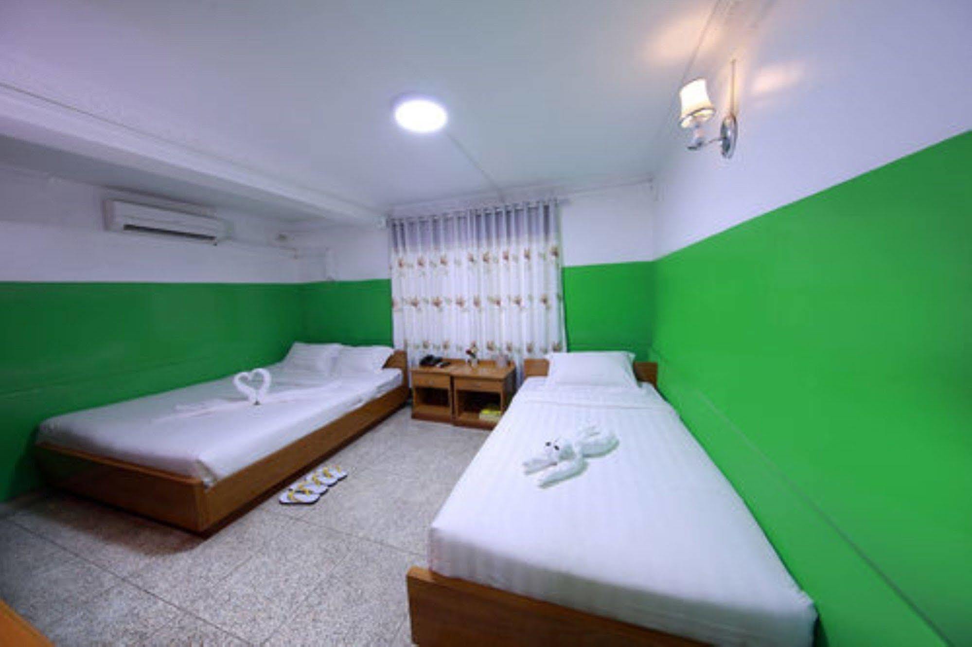 Hotel Venus Mandalaj Kültér fotó