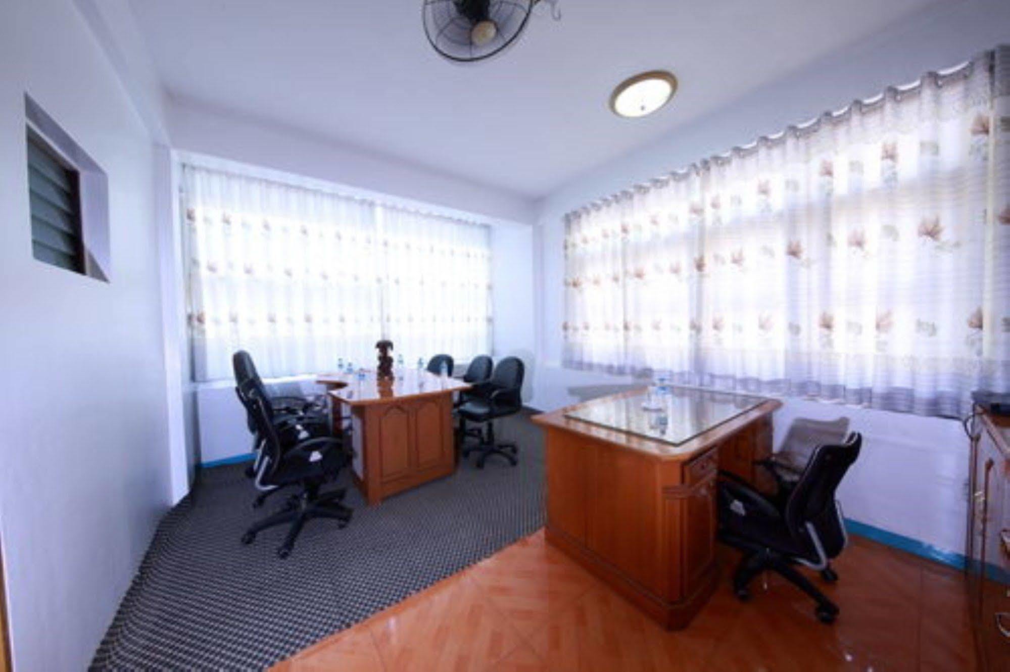 Hotel Venus Mandalaj Kültér fotó